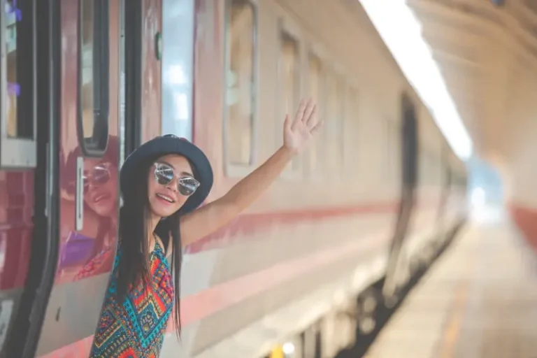 TOP 10 des médias pour changer de regard sur le voyage